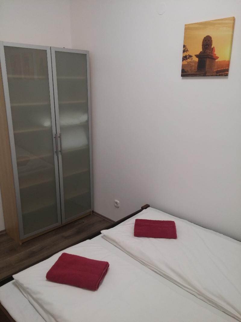 Walking Bed Budapest Hostel Buitenkant foto
